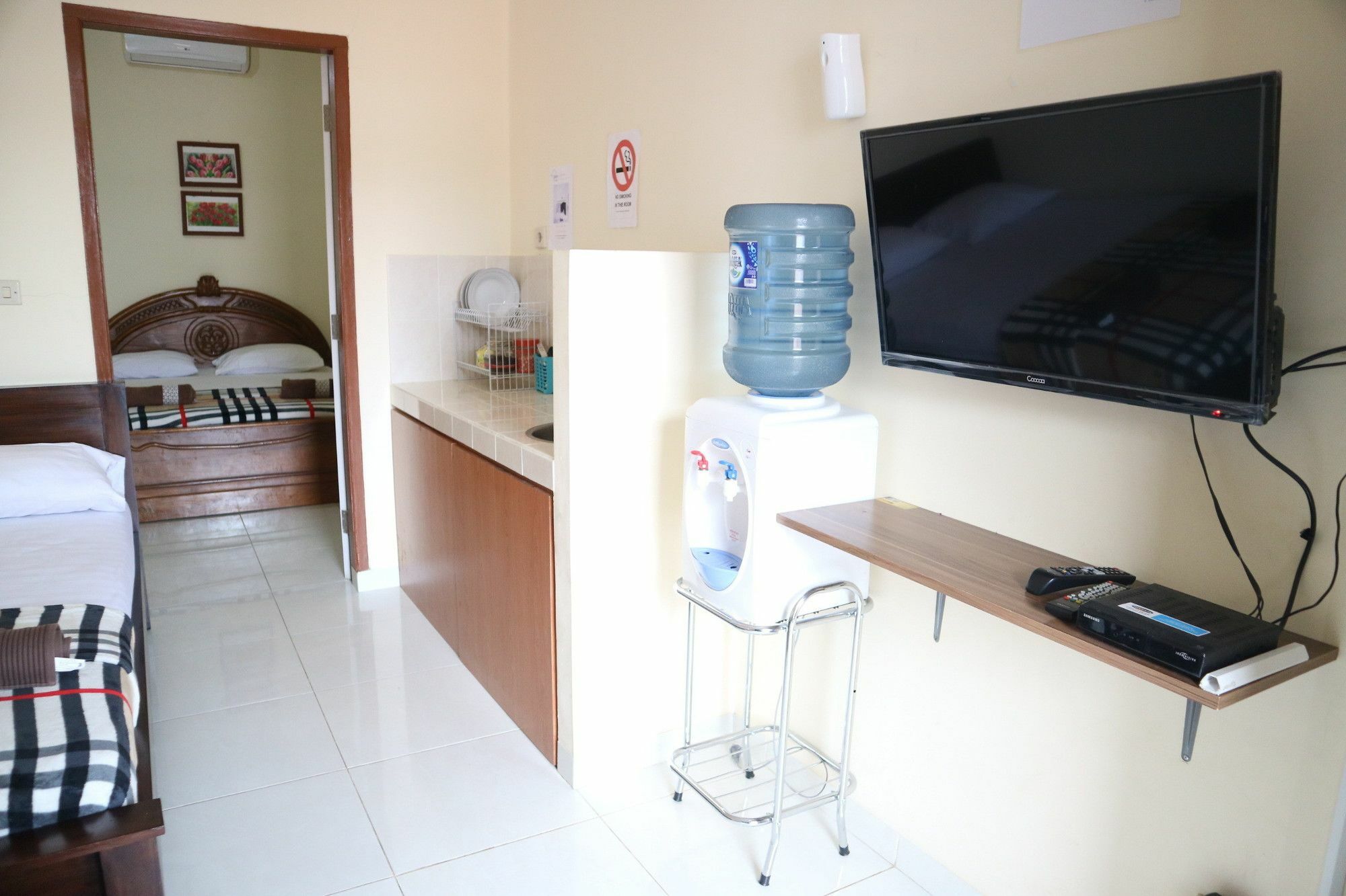 Zenrra House Hotell Bandung Exteriör bild