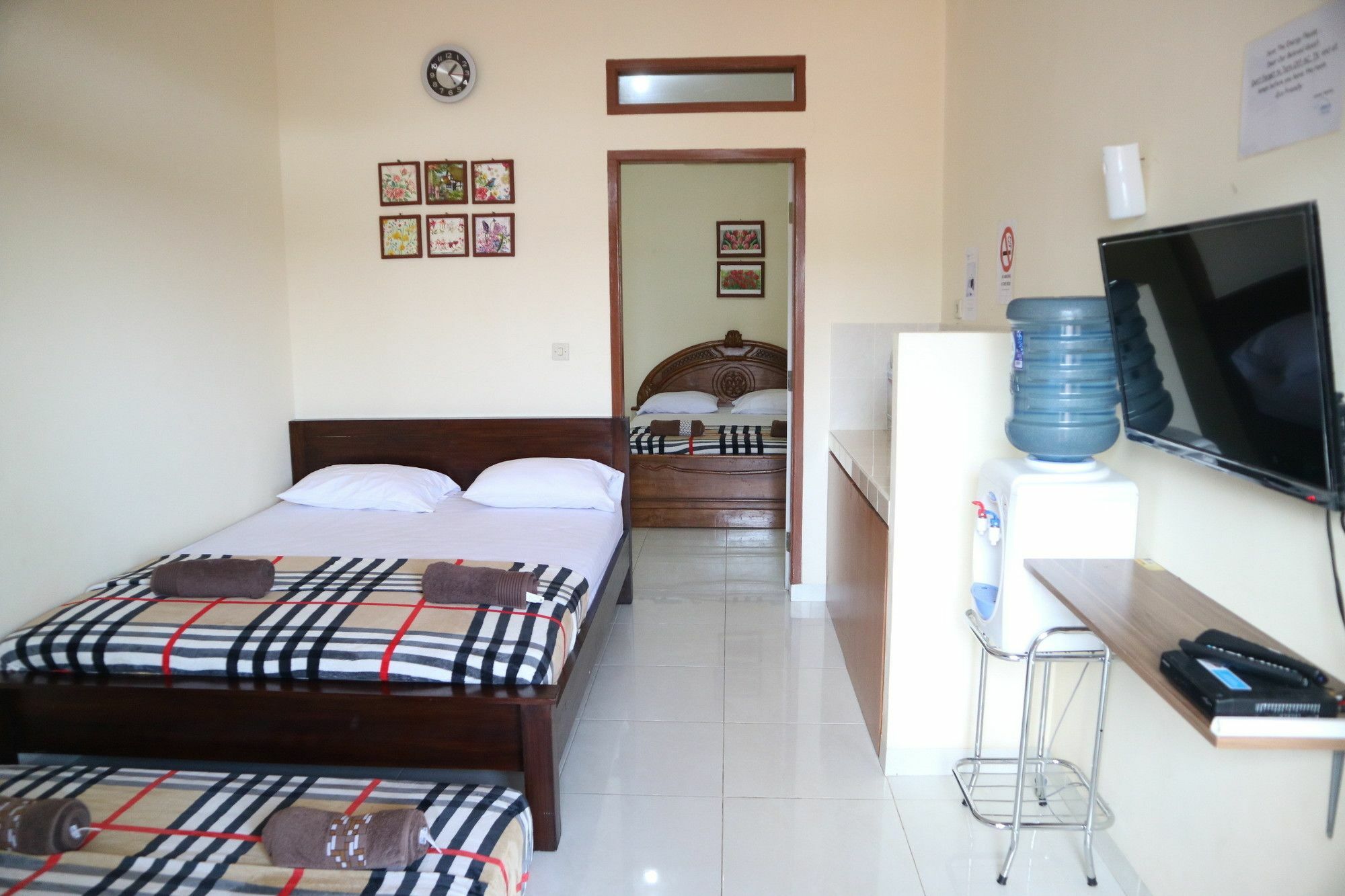 Zenrra House Hotell Bandung Exteriör bild
